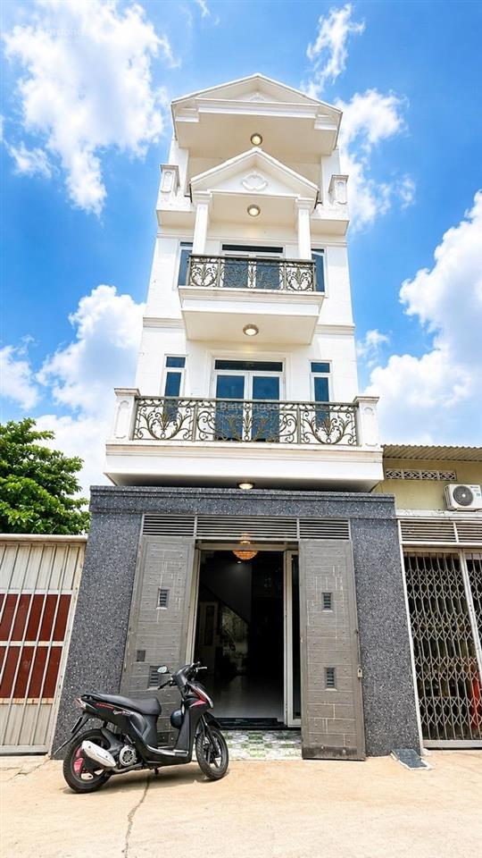 Hẻm xe hơi thông  ngay ngã ba đông quang  4 tầng  56m2  5,8 tỷ