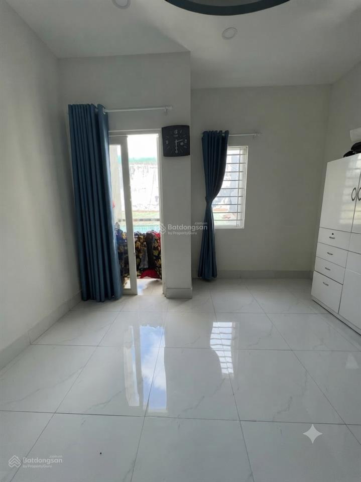 Chỉ 5.4 tỷ  ngay dht 05  3 tầng  4pn  hxh