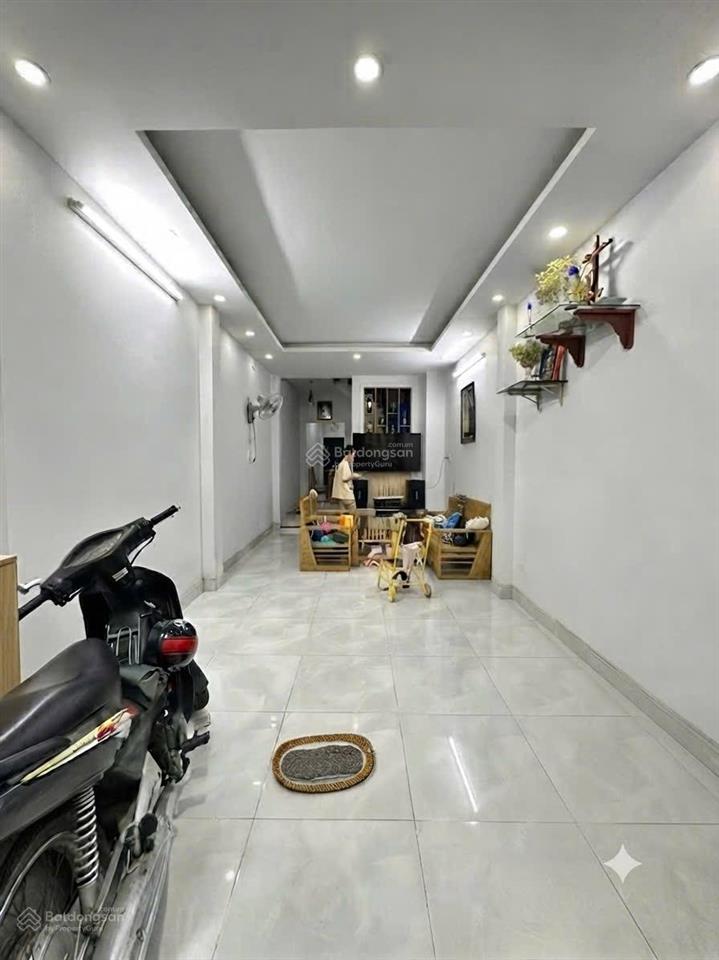 Mặt tiền vừa ở vừa kd  giảm ngay 1 tỷ  còn 5.5tỷ  ngay chợ thiếc lê văn khương q12
