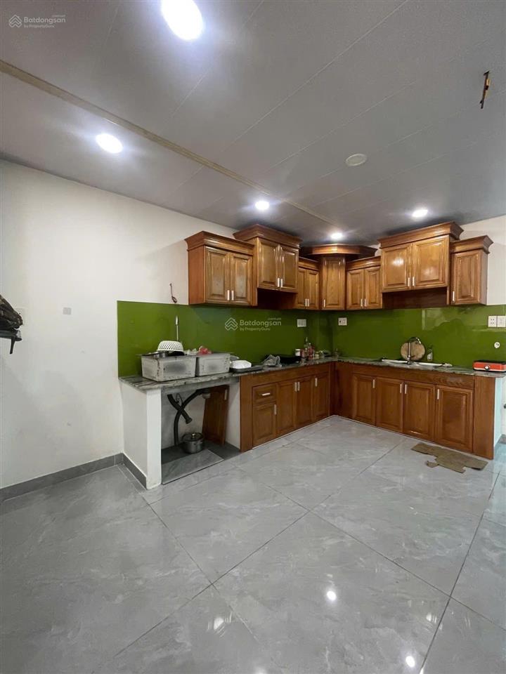 Mặt tiền vừa ở vừa kd  giảm ngay 1 tỷ  còn 5.5tỷ  ngay chợ thiếc lê văn khương q12