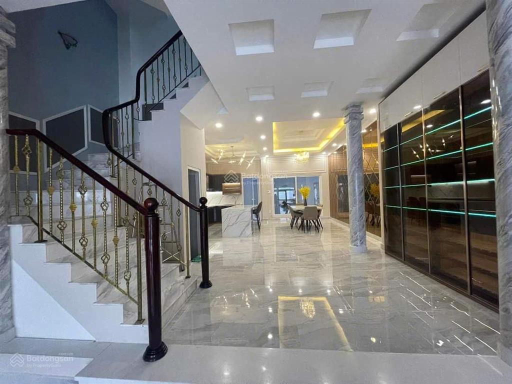 Biệt thự mới đẹp hẽm xe hơi võ thị sáu quận 1 gía 28,5 tỷ tel  0931 777 ***