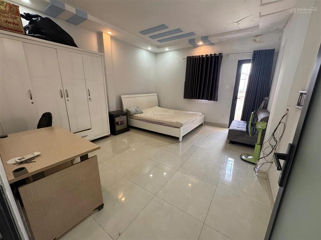 Căn hộ mặt phố kinh doanh sầm uất