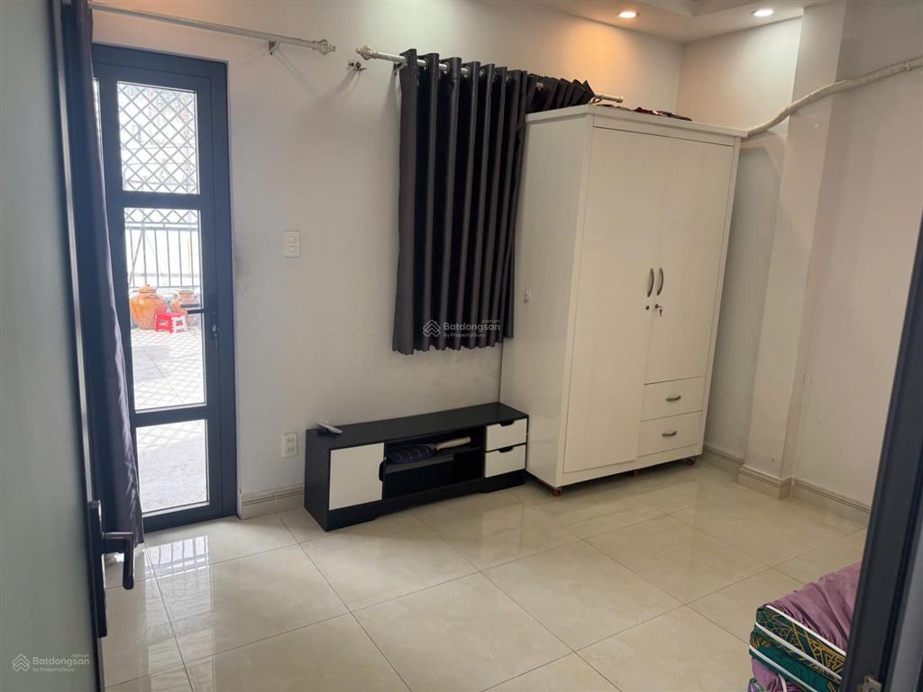 Căn hộ mặt phố kinh doanh sầm uất