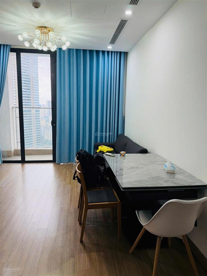 Cho thuê căn hộ 2n2vs, 19 triệu/tháng, full đồ, bc đông nam, vinhomes skylake, vào ở ngay