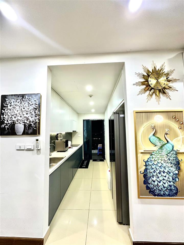 Bán căn hộ trục hiếm 2 ngủ 2wc, 86 m2, full đồ, hướng mát, giá tốt tại goldmark city.