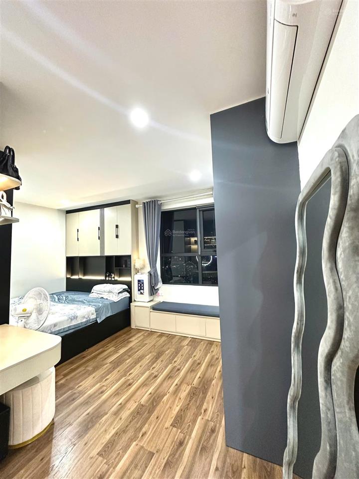 Bán căn hộ trục hiếm 2 ngủ 2wc, 86 m2, full đồ, hướng mát, giá tốt tại goldmark city.