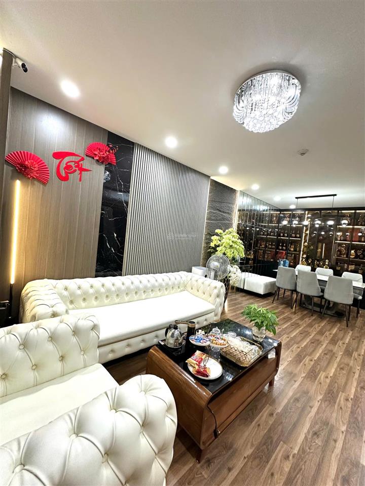 Bán căn hộ trục hiếm 2 ngủ 2wc, 86 m2, full đồ, hướng mát, giá tốt tại goldmark city.