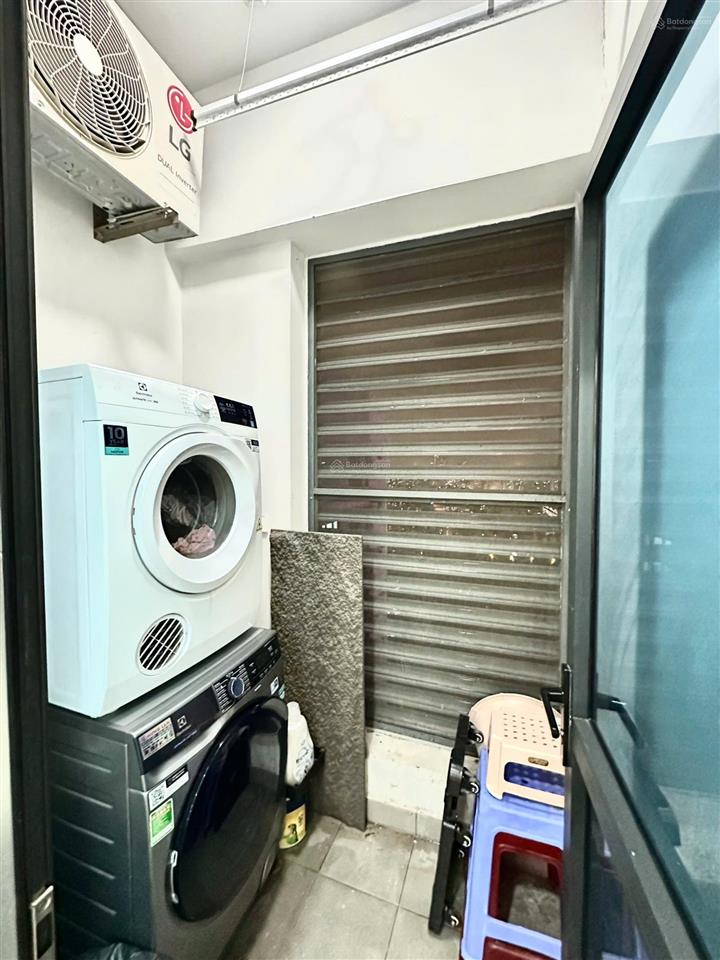 Bán căn hộ trục hiếm 2 ngủ 2wc, 86 m2, full đồ, hướng mát, giá tốt tại goldmark city.
