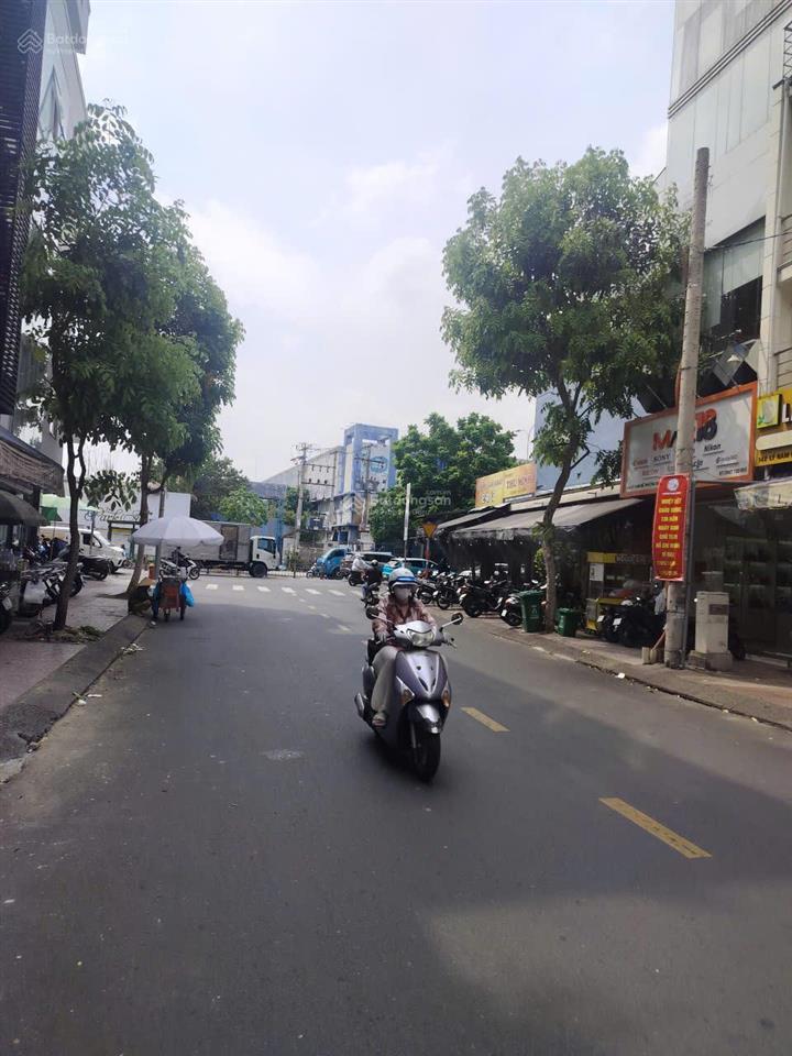 Bán nhà mới đẹp lý nam đế, p. minh phụng, quận 11 cũ  4.3x12m  4 tầng  nở hậu đẹp  giá 17 tỷ