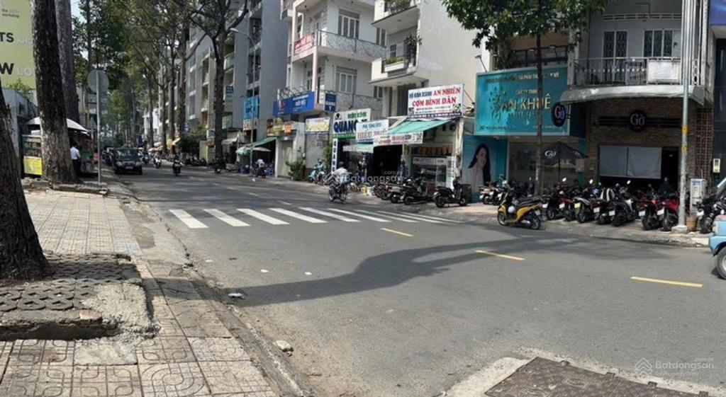 Bán nhà mặt tiền trần bình trọng, p.4, quận 5 dt 10x20 8 tầng 134 tỷ có bớt khách thiện chí