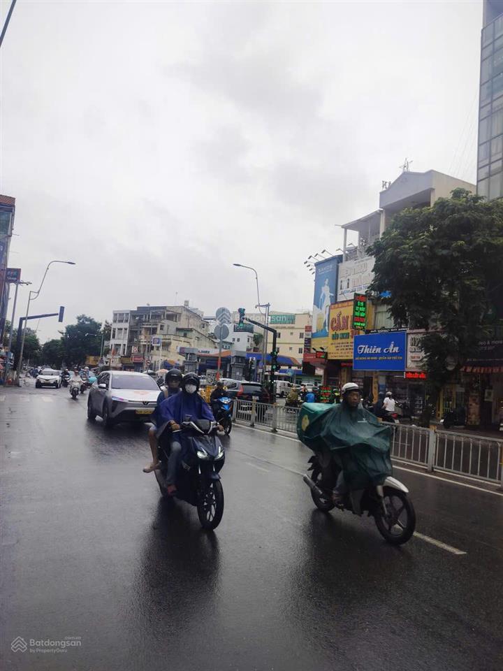 Bán nhà siêu phẩm mặt tiền lê văn sỹ, p. nhiêu lộc, quận 3 cũ  4.3x13m  4 tầng  giá 26 tỷ