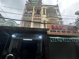 Nhà 4tầng mt chợ đỗ nhuận , tân phú . 4 x 18,3m giá 9,3 tỷ .