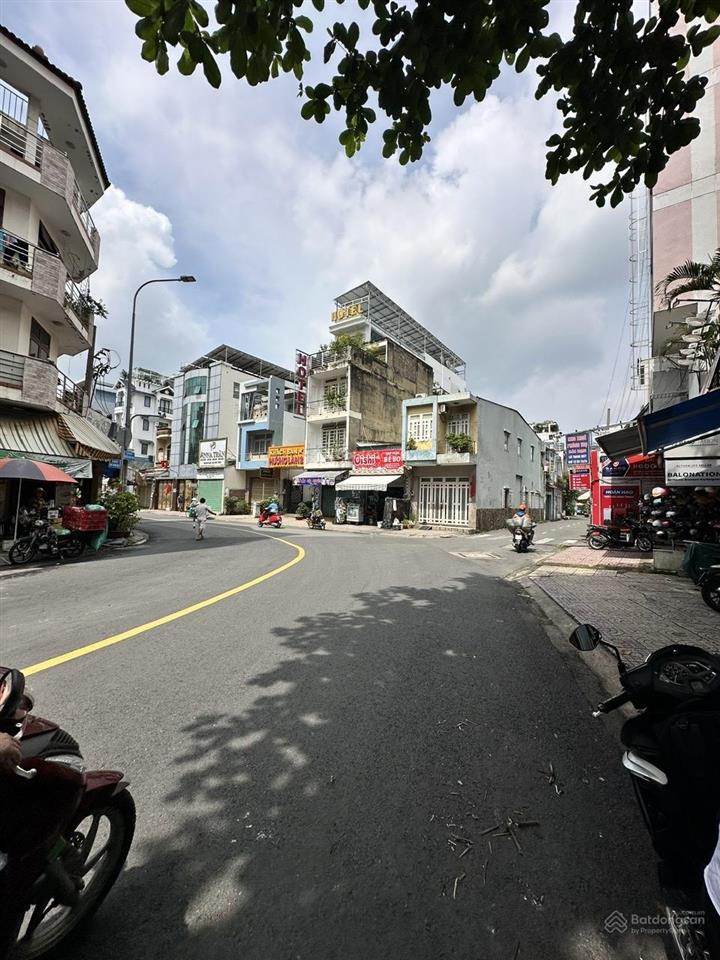 27 tỷ còn 24 tỷ . chdv 5 tầng và mt kinh doanh 30/4 , tân phú 6,2 x 25,3m giá 24tỷ . tl