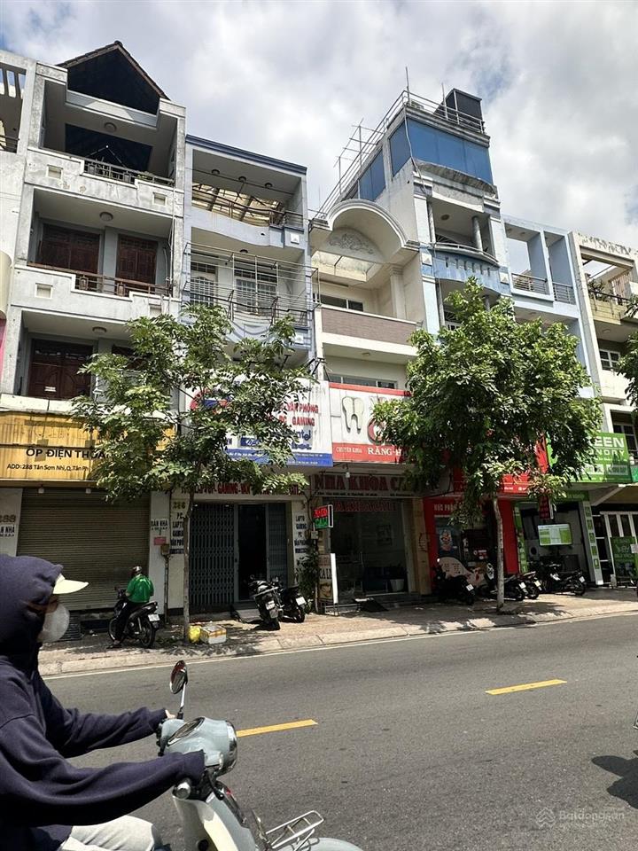 21 tỷ còn 17.5 tỷ. nhà 4 tầng mt tân sơn nhì, tân phú. 4m x 16m