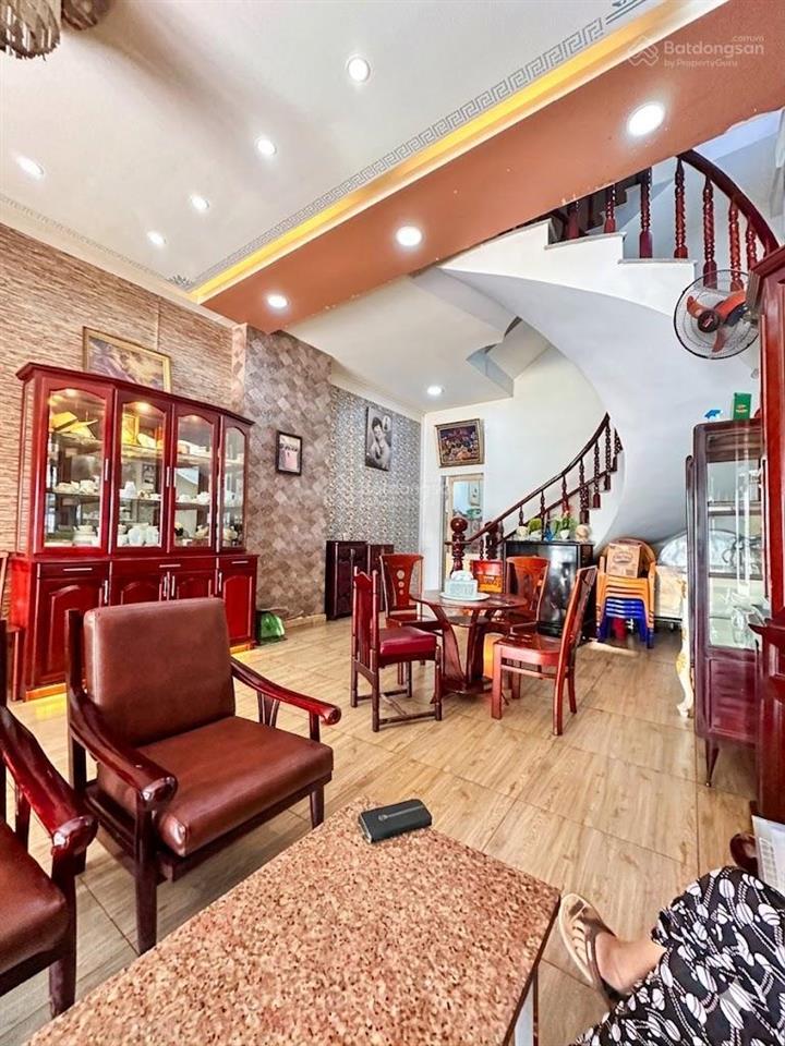 Siêu vị trí  nhà 6 tầng mt tân thắng , q. tân phú . 5 x 23m giá 32 tỷ . tl