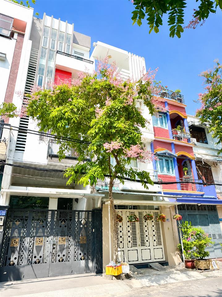 Từ 18 tỷ giảm còn 16,5 tỷ nhà 6 tầng mt đỗ bí cực kỳ đẹp đang chờ chủ nhân mới.