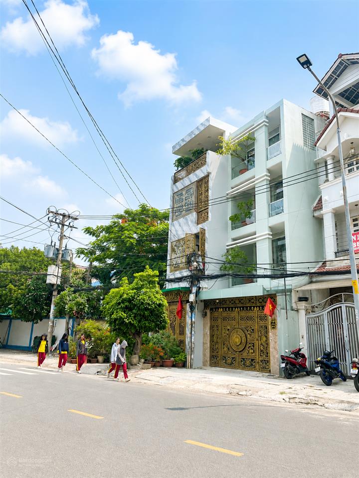 Siêu phẩm góc 2 mặt tiền nhà 5 tầng + thang máy. nguyễn cửu đàm, quận tân phú