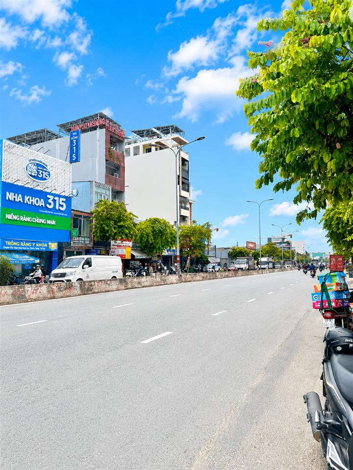 Hàng hiếm! 8m x 22m mặt tiền lê trọng tấn quỹ đất đẹp giá chỉ 26 tỷ.