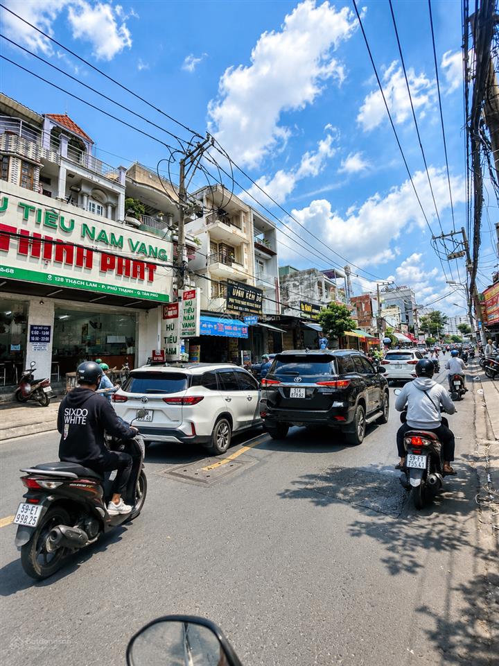Mặt tiền tân hương, tân phú  ngang 5,5m cn 123 m2 khu kinh doanh sầm uất