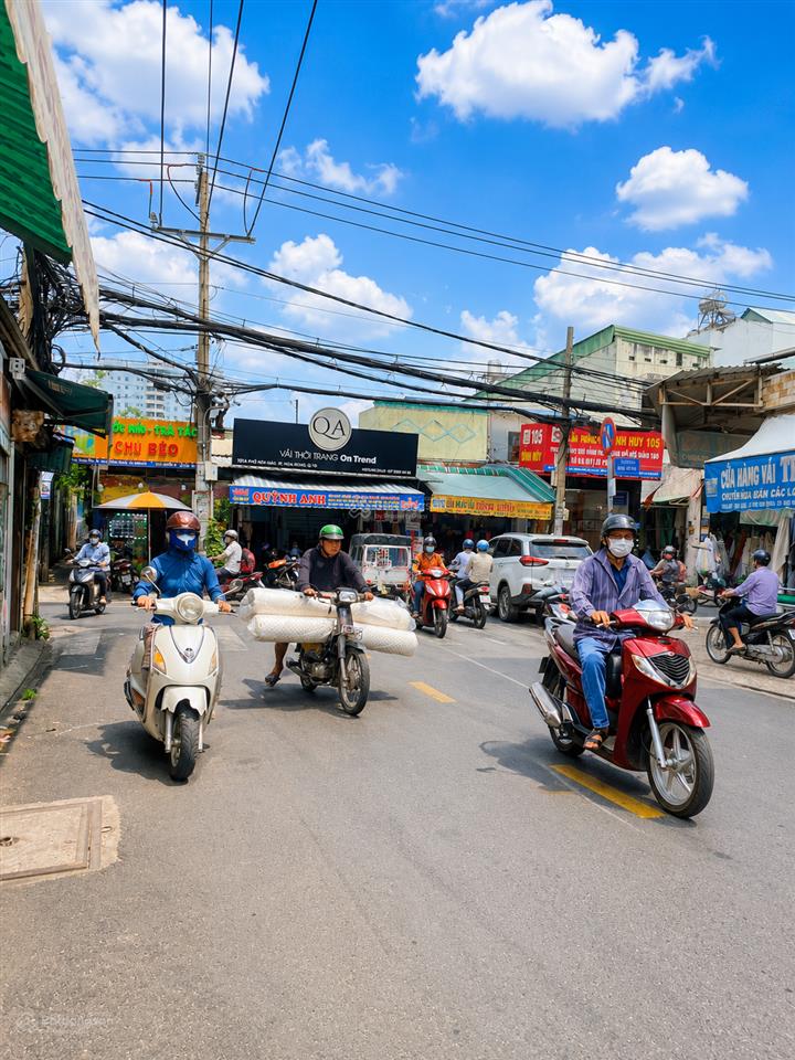 Chỉ hơn 170 triệu/m2  sở hữu 150 m2 mặt tiền khu chợ vải lê văn phan cơ hội hiếm tại tân phú.