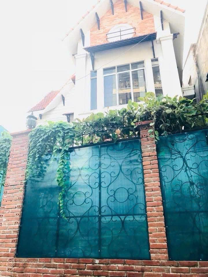 13,3 tỷ giảm còn 11 tỷ. nhà 3 tầng sân vườn kiểu pháp 140 m2. hồ đắc di trường chinh.