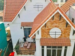 13,3 tỷ giảm còn 11 tỷ. nhà 3 tầng sân vườn kiểu pháp 140 m2. hồ đắc di trường chinh.