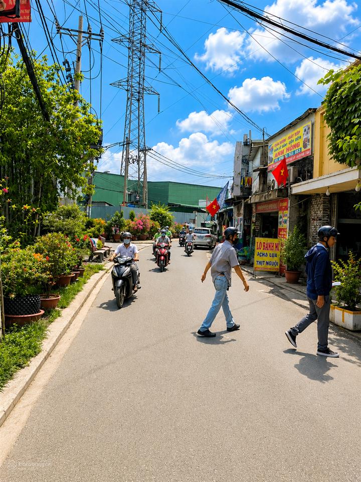 58 tỷ giảm còn 50 tỷ . bán 1000 m2,full thổ cư  mặt tiền lê ngung  trần văn giàu