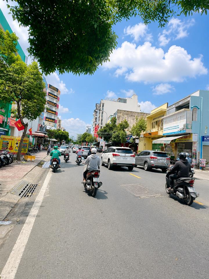 17,5 tỷ giảm còn 16,8 tỷ, nhà 3 tầng mặt tiền kinh doanh gò dầu tân sơn nhì. tân phú