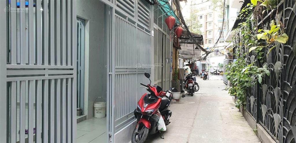 Cho thuê nhà nguyên căn hẻm nguyễn trãi q1, gần cv 23/9. 16 triệu/tháng