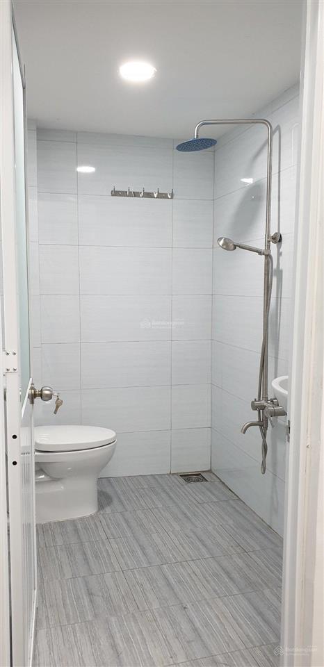 Cho thuê nhà nguyên căn hẻm nguyễn trãi q1, gần cv 23/9. 16 triệu/tháng