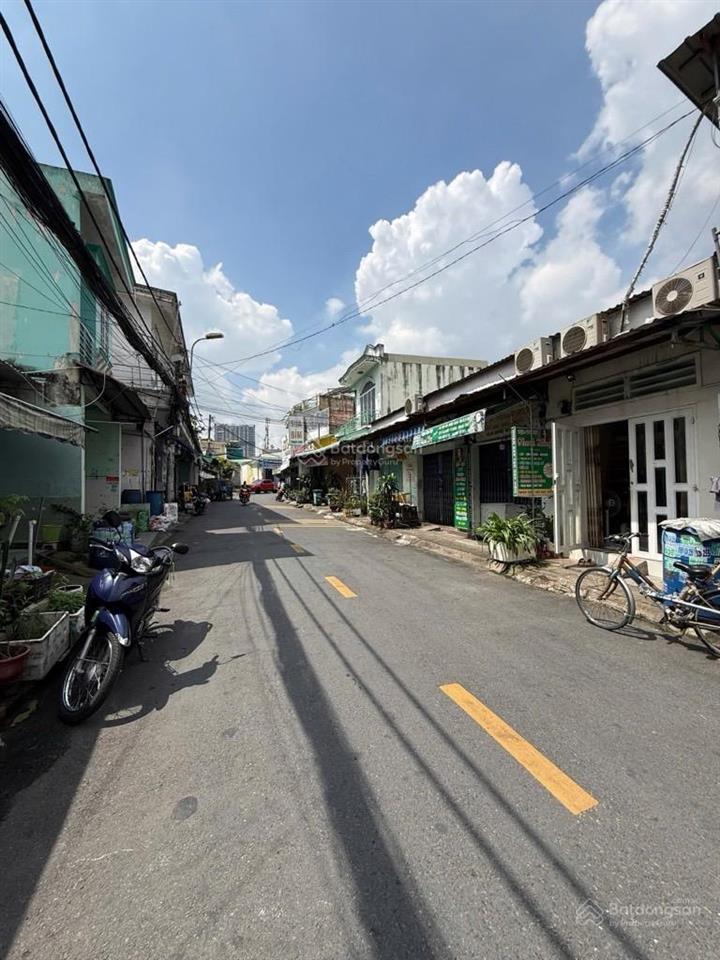 Mặt tiền kinh doanh đường số 4 linh xuân 30m2 nhà đúc chỉ 3.99 tỷ