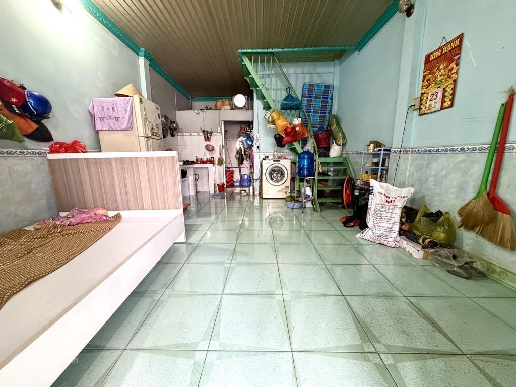 Mặt tiền kinh doanh đường số 4 linh xuân 30m2 nhà đúc chỉ 3.99 tỷ