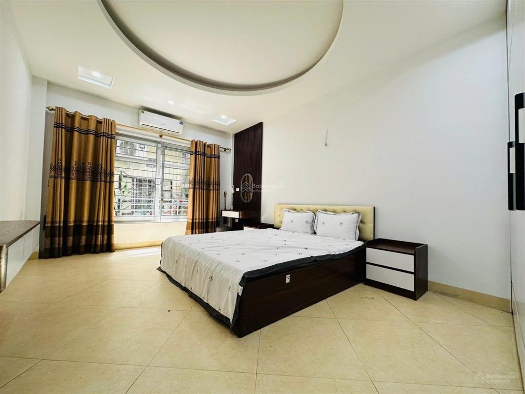 Phân lô doãn kế thiện 54m2*5t phân lô bàn cờ ô tô tránh vỉa hè rộng, ô chờ thang máy, ô tô đỗ 23 tỷ