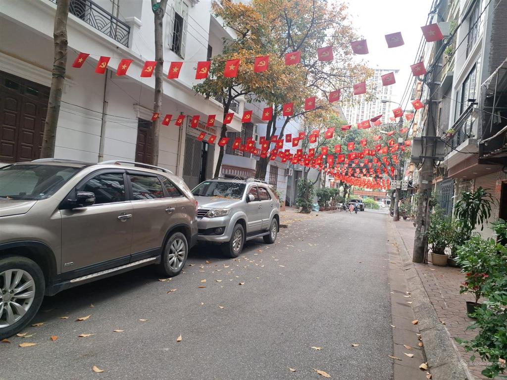 Phân lô doãn kế thiện 54m2*5t phân lô bàn cờ ô tô tránh vỉa hè rộng, ô chờ thang máy, ô tô đỗ 23 tỷ