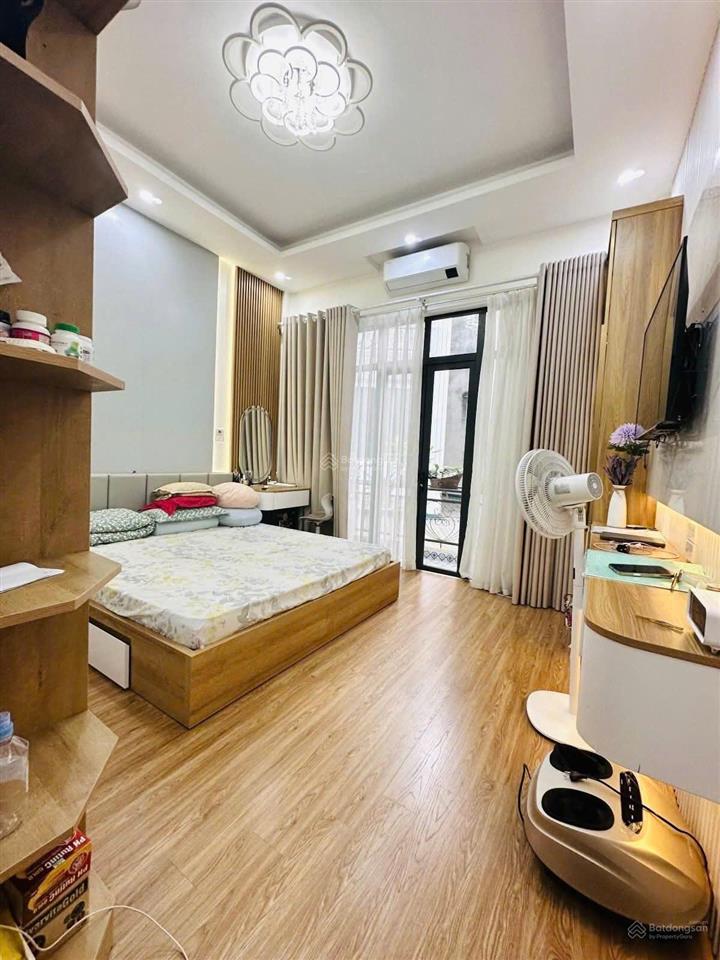 Bán nhà trần cung 38m2*5t, mặt ngõ thẳng tắp, cách phố 1 nhà, ngõ rộng thoáng, khung cột, 9.8 tỷ