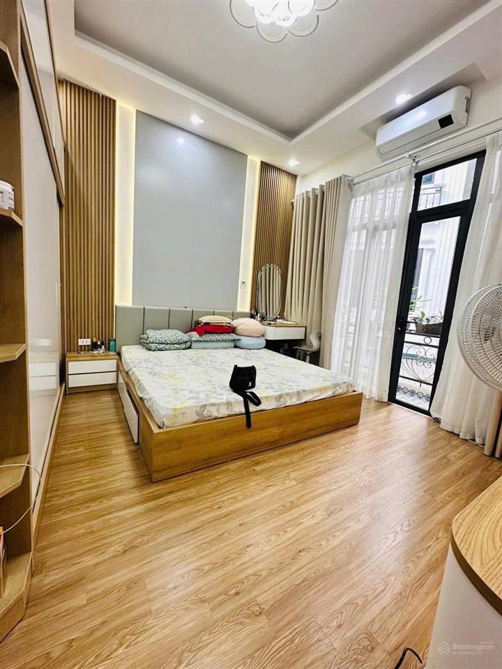 Bán nhà trần cung 38m2*5t, mặt ngõ thẳng tắp, cách phố 1 nhà, ngõ rộng thoáng, khung cột, 9.8 tỷ