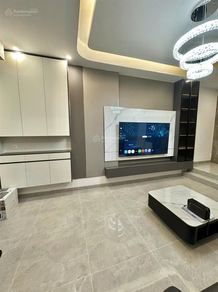 Lạc long quân 31m2*5t, ngõ thông 2 tuyến phố, nhà đẹp ở ngay, ngõ sạch thoáng, dân trí cao, 7.8 tỷ