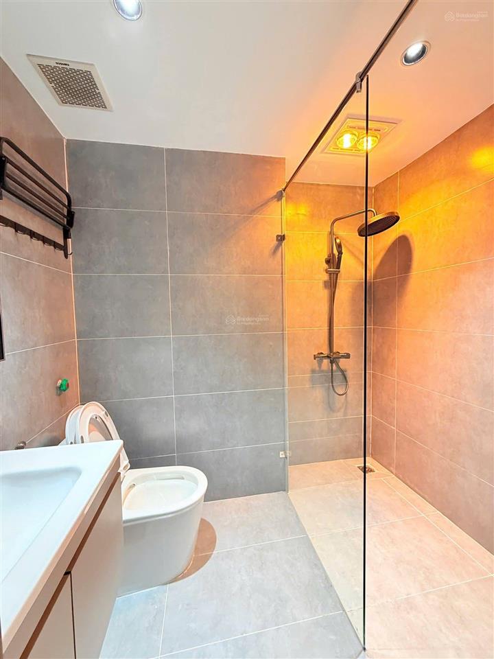 Lạc long quân 31m2*5t, ngõ thông 2 tuyến phố, nhà đẹp ở ngay, ngõ sạch thoáng, dân trí cao, 7.8 tỷ