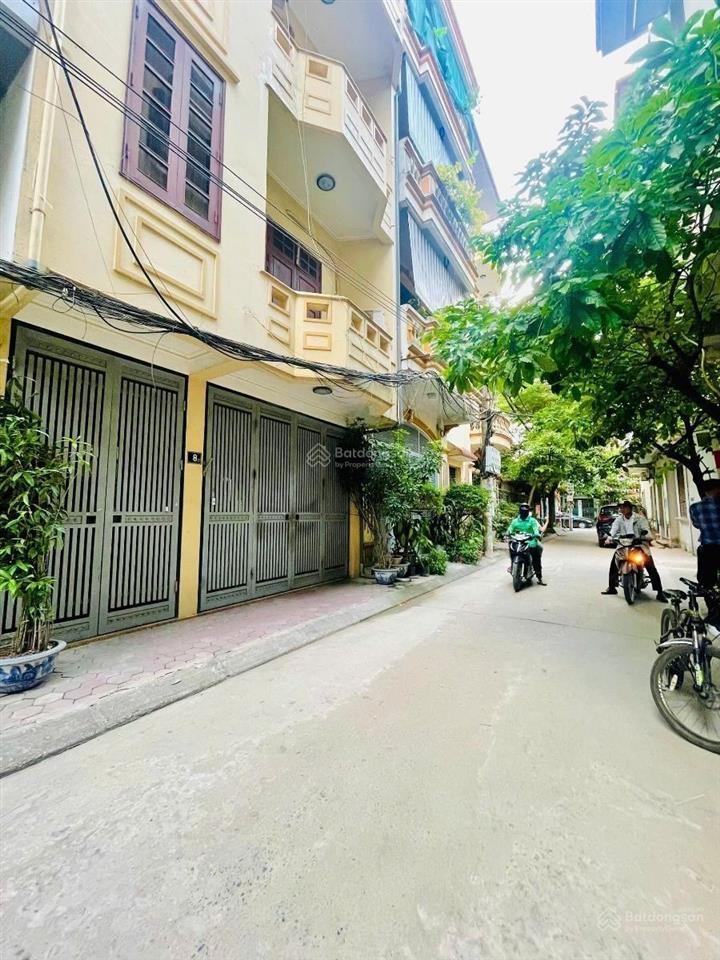 Nhà phạm tuấn tài 60m2*4t, mt6m, 2 thoáng trước sau, phân lô ô tô tránh vòng quanh vỉa hè, 26 tỷ