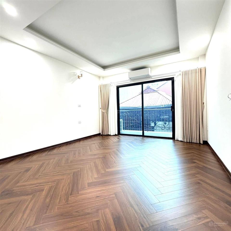 Nhà nguyễn phong sắc 36m2*6t thang máy, cách phố 2 nhà, ngõ thông vòng quanh, nhà mới đẹp, 11.6 tỷ