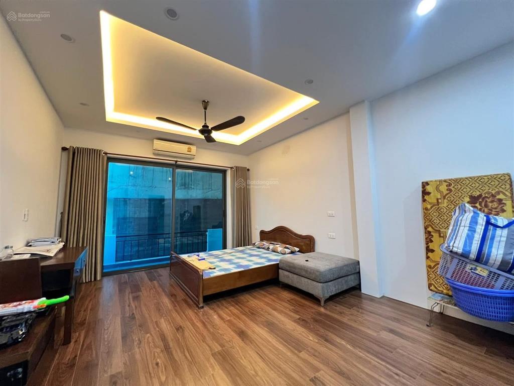 Nhà trung kính to 40m2*7t thang máy, phân lô bàn cờ, ô tô đỗ cửa, nhà mới full nội thất, 13.6 tỷ