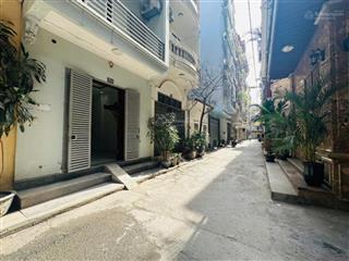 Nhà trần quốc hoàn, 40m2*6t thang máy, gara ô tô, nhà mới đẹp ở ngay, ngõ thông trải nhựa, 17 tỷ
