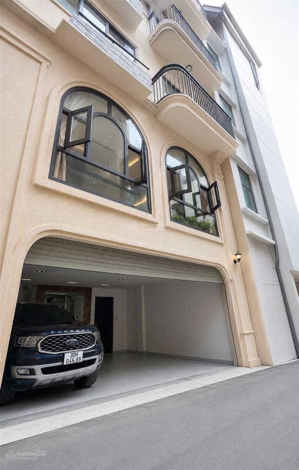 Nhà nguyên văn huyên 55m2*6t thang máy, ngõ thông ô tô tránh, 2 thoáng trước sau, nhà mới 21 tỷ
