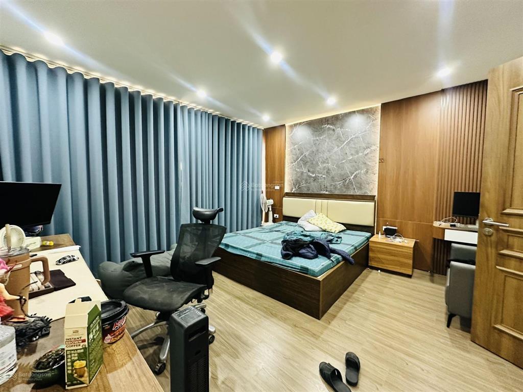 Nhà nguyên văn huyên 55m2*6t thang máy, ngõ thông ô tô tránh, 2 thoáng trước sau, nhà mới 21 tỷ