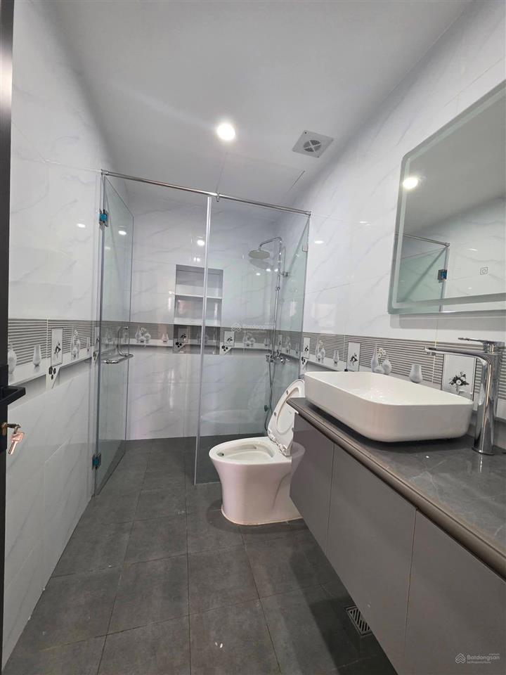 Mặt ngõ thông phố trần quốc vượng, 36m2*7t thang máy, cách phố 15m, ngõ to đẹp, nhà ở ngay, 11.6 tỷ