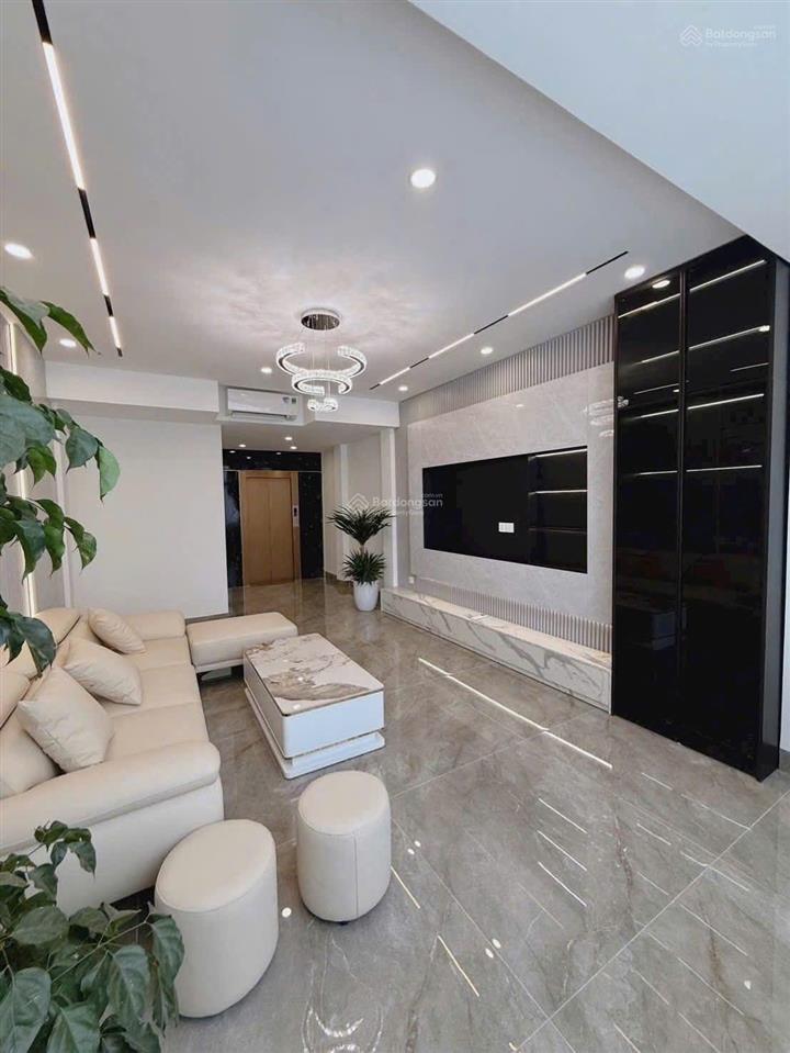 Nhà xuân thủy 37m2*6t thang máy, mặt ngõ thông thẳng tắp, cách phố 2 nhà, ngõ to rộng, ở ngay 12 tỷ