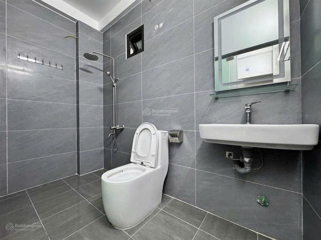 Nhà xuân thủy 37m2*6t thang máy, mặt ngõ thông thẳng tắp, cách phố 2 nhà, ngõ to rộng, ở ngay 12 tỷ