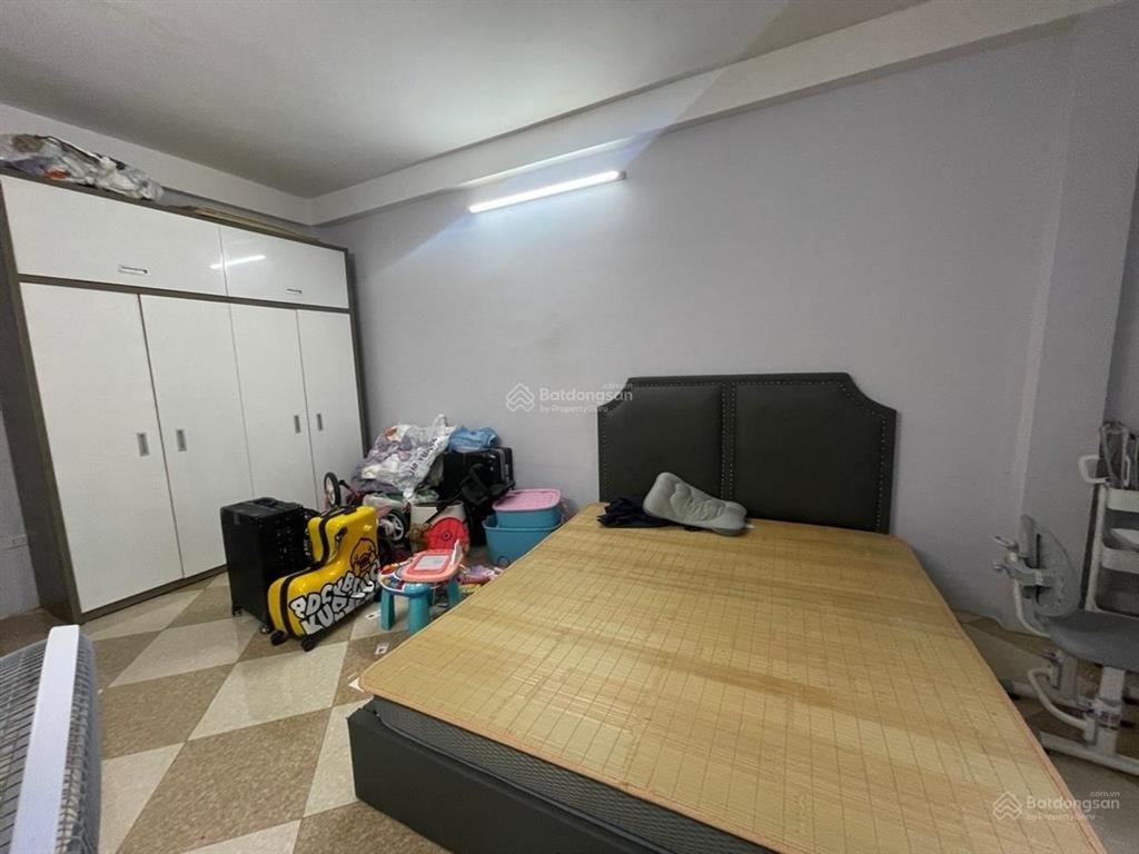 Phân lô công an hoàng quốc việt 42m2*5t, gara ô tô, ngõ bàn cờ trải nhựa, khu vip dân trí cao 14 tỷ