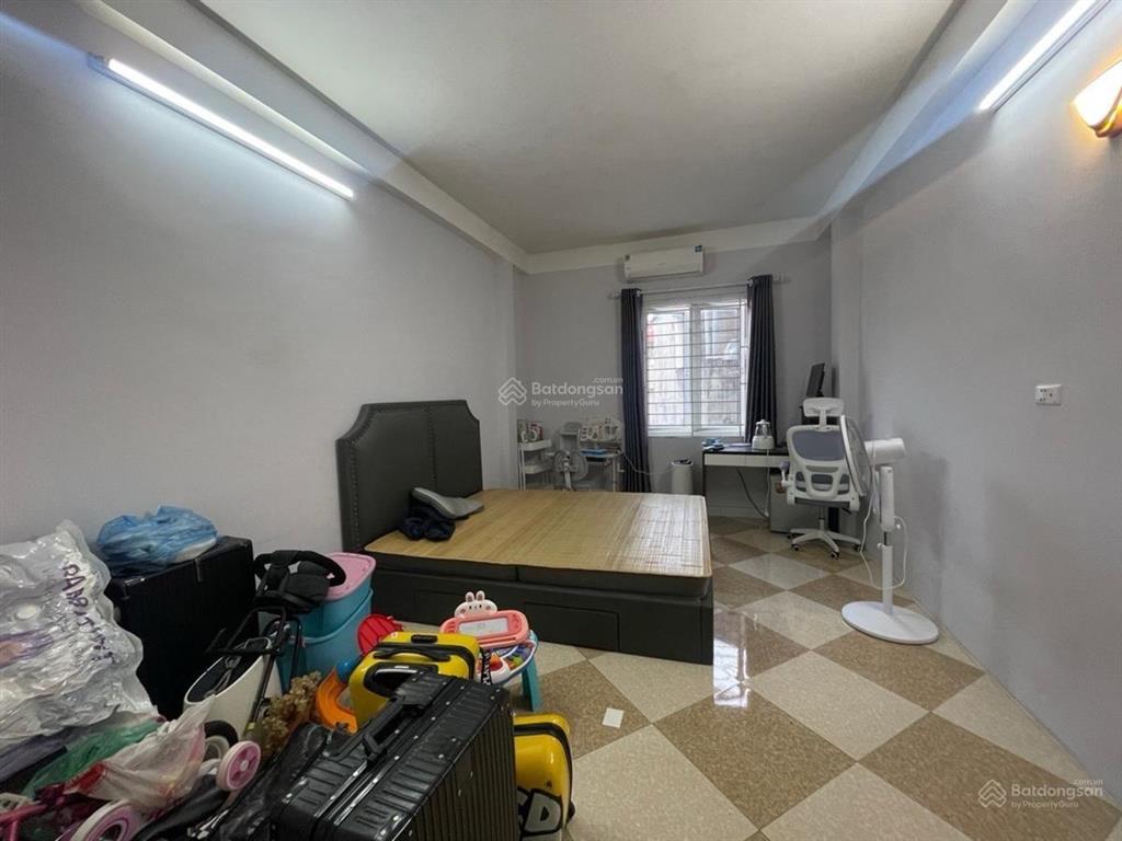 Phân lô công an hoàng quốc việt 42m2*5t, gara ô tô, ngõ bàn cờ trải nhựa, khu vip dân trí cao 14 tỷ
