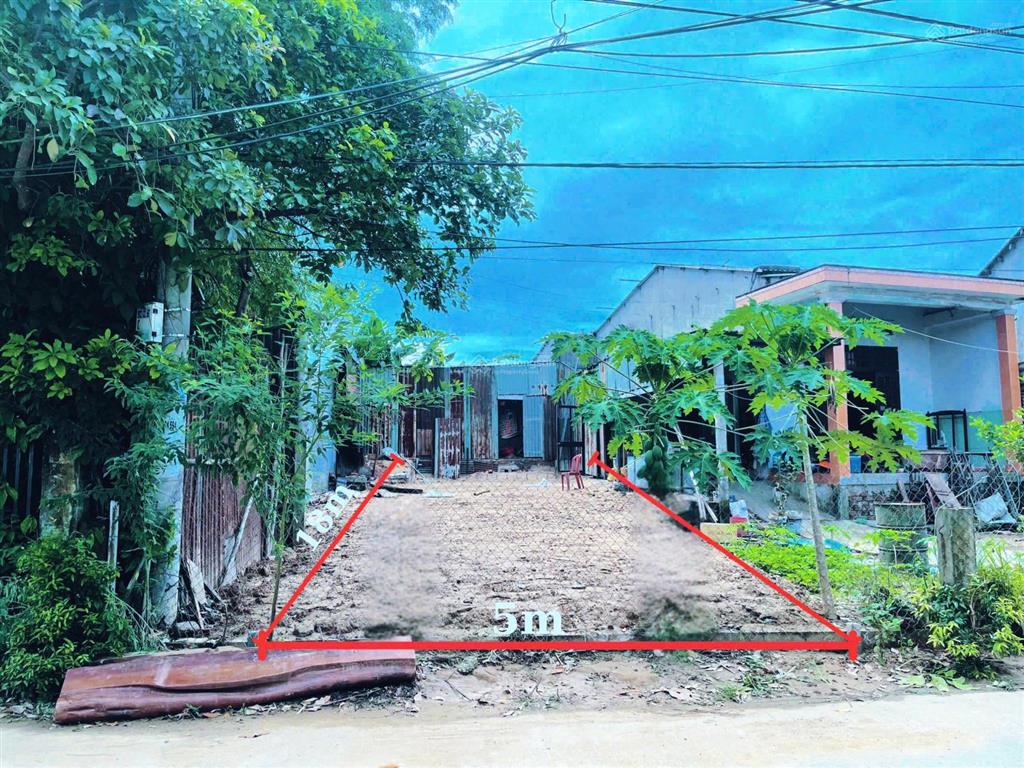 Chủ gửi bán nhanh lô đất cạnh chợ lạc thành  chỉ 8xxtr  sát trường học, bệnh viện